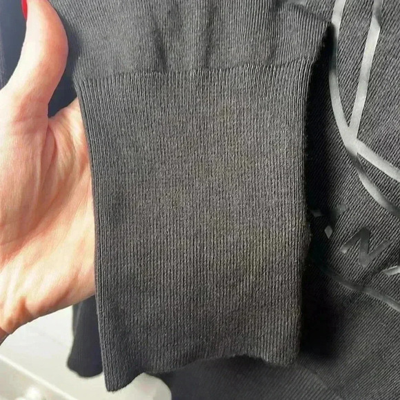 DKNY Viscose Pullover Hoodie Size Large Black - Picture 4 of 7